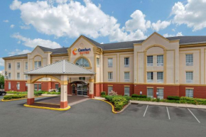 Гостиница Comfort Suites Newark - Harrison  Ньюарк
